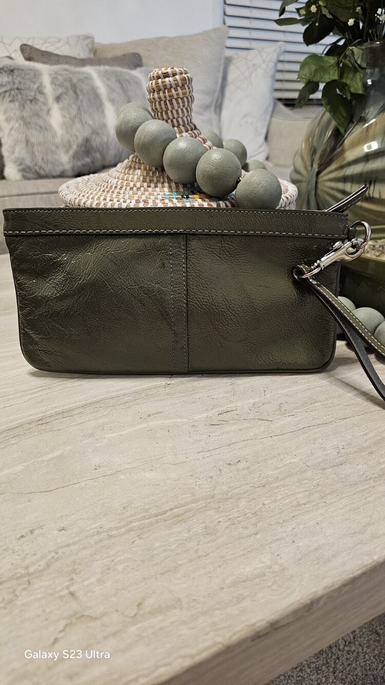 Shiny Green COACH Patent Leather Clutch/Zipper Wristlet
